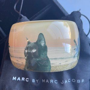 Unusual Fantastic Thick "Cat Beach-scape" Marc Jacobs bangle bracelet - BNWT!